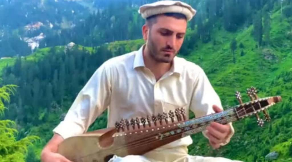 pakistani-rabab-artist--siyal-khan