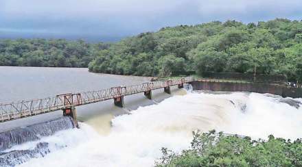 कोल्हापुरात पंचगंगा धोकापातळीच्या दिशेने