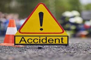 Accident on Mumbai-Nashik highway due to driver losing control in thane