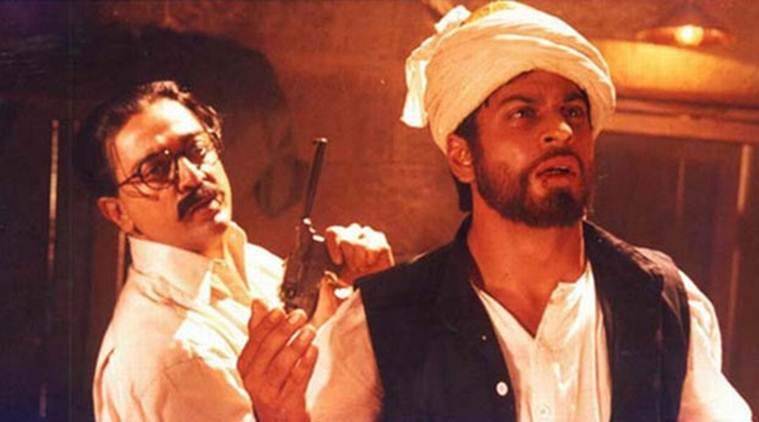 शाहरुख खान:'हे राम' चित्रपटात शाहरुख पाहुण्या कलाकाराच्या भूमिकेत झळकला. या चित्रपटाचं बजेट शाहरुखला माहित असून फक्त चित्रपटाचा भाग होता यावं म्हणून त्याने या चित्रपटासाठी मानधन आकारले नाही.