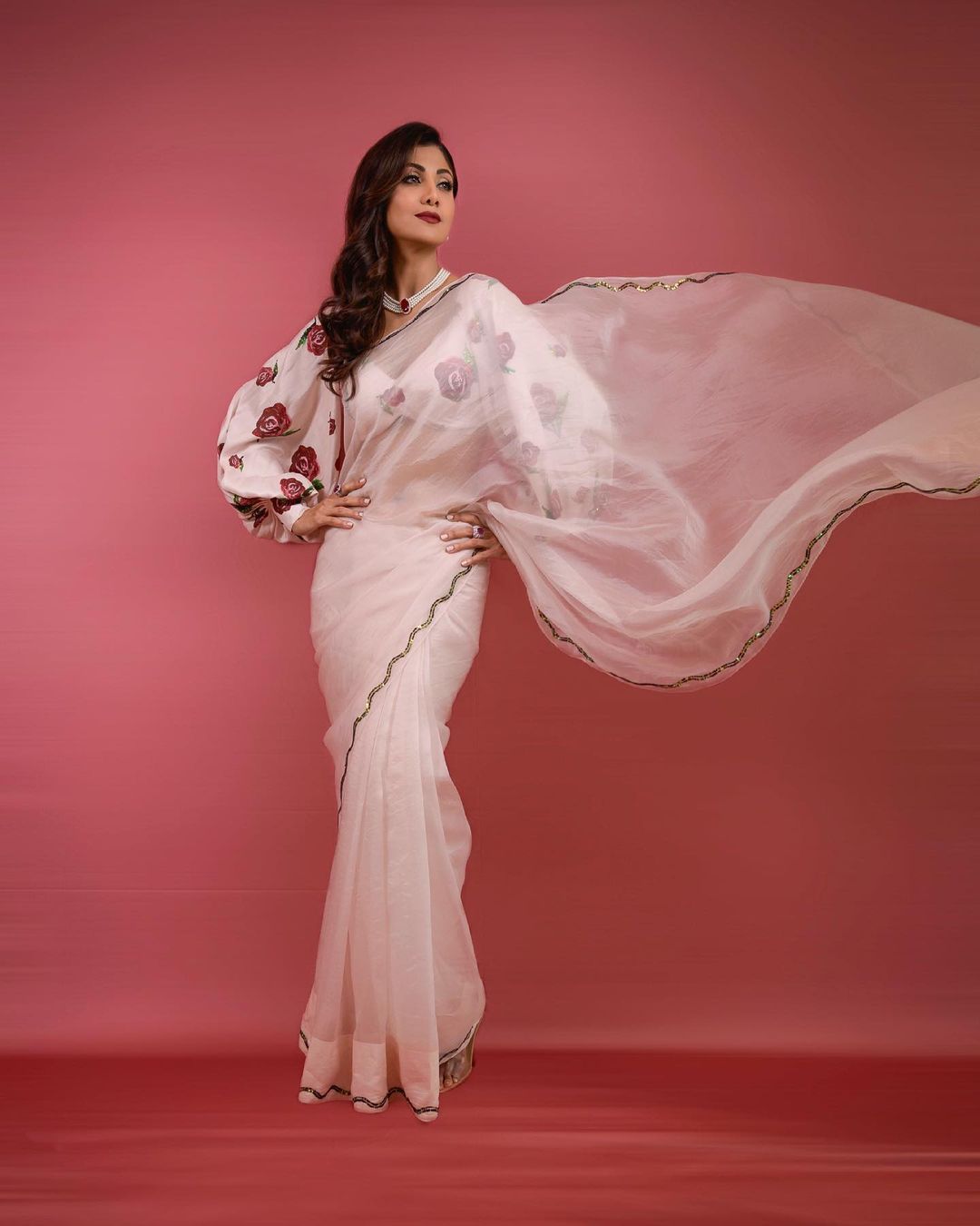 Shilpa Shetty Style In Saree Photos