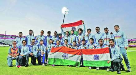महिला ट्वेन्टी-२० क्रिकेटच्या अंतिम सामन्यात भारताने नऊ धावांनी हार पत्करली. या पराभवामुळे भारताला रौप्यपदकावर समाधान मानावे लागले.