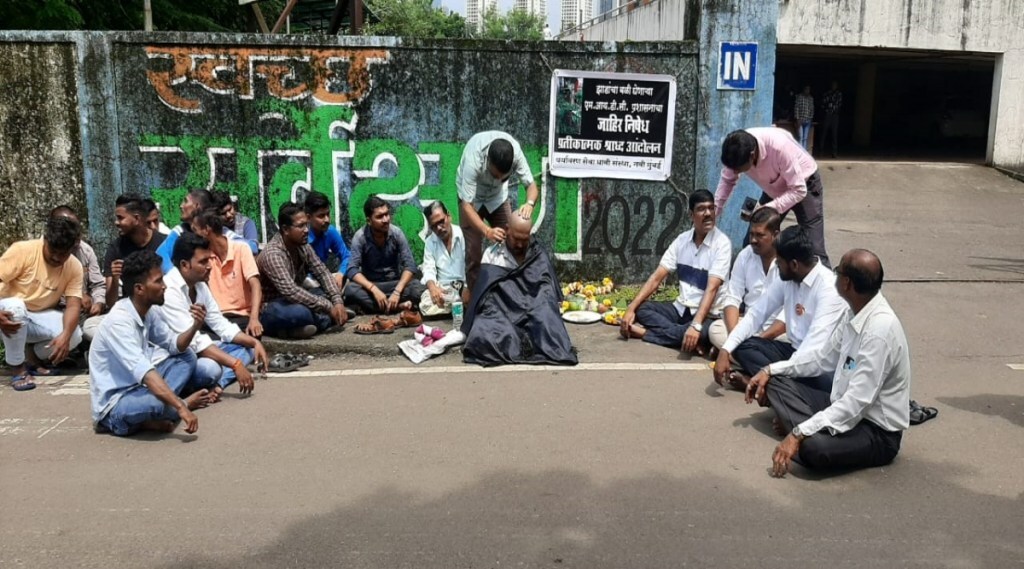 Mundhan agitation against MIDC to save trees