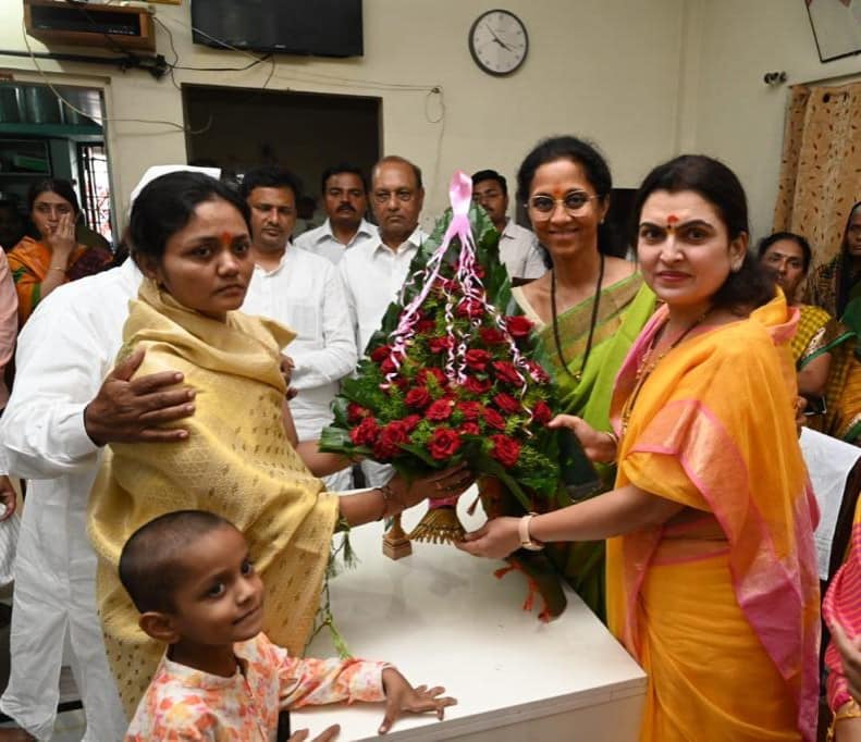 supriya sule