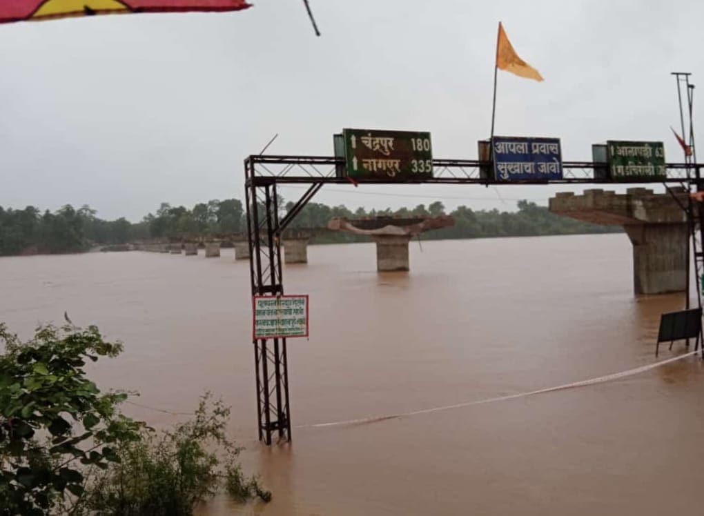 Gadchiroli Flood, eight roads to bhamragad are flooded, contact loss