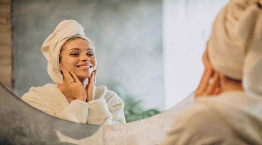 Skin Care Tips : तेलकट त्वचेवर करा ‘हे’ घरगुती उपाय; लगेच दिसेल फरक