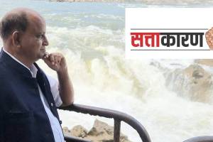 Kishore Tiwari struggling to retain the chairmanship of the Sheti Swavlamban Mission