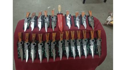 Youth arrested with illegal knives