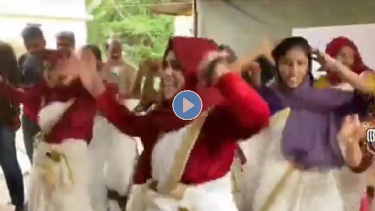 Girls-Wearing-Hijab-On-Onam