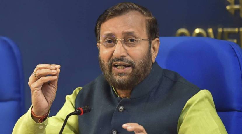 केंद्रात अनेक मंत्रीपदांवर काम केलेले प्रकाश जावडेकर मागील काही दिवसांपासून पक्षावर नाराज होते. केंद्रीय मंत्रिपदावरून हटवल्यापासून ते पक्षात सक्रिय नव्हते.