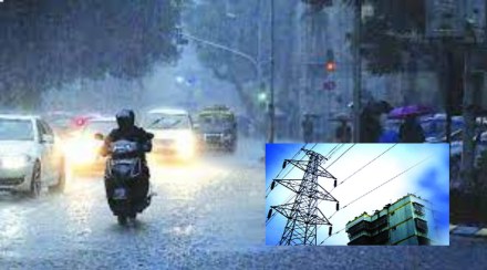Citizens are shocked by lightning strike during rainy season navi mumbai