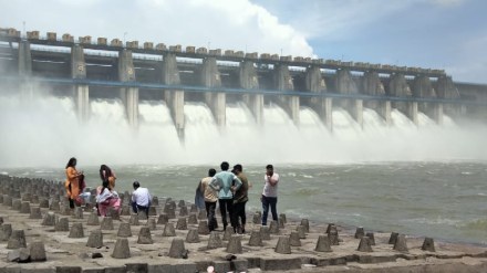 due to heavy rain West Vidarbha's water worries resolved amravati