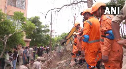 Noida wall collapse