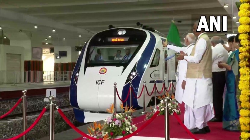 भारतातील पहिली स्वदेशी सेमी-हायस्पीड ट्रेन ‘वंदे भारत एक्स्प्रेस’ आता गुजरातच्या गांधीनगर ते मुंबई सेंट्रल दरम्यानही धावणार आहे.