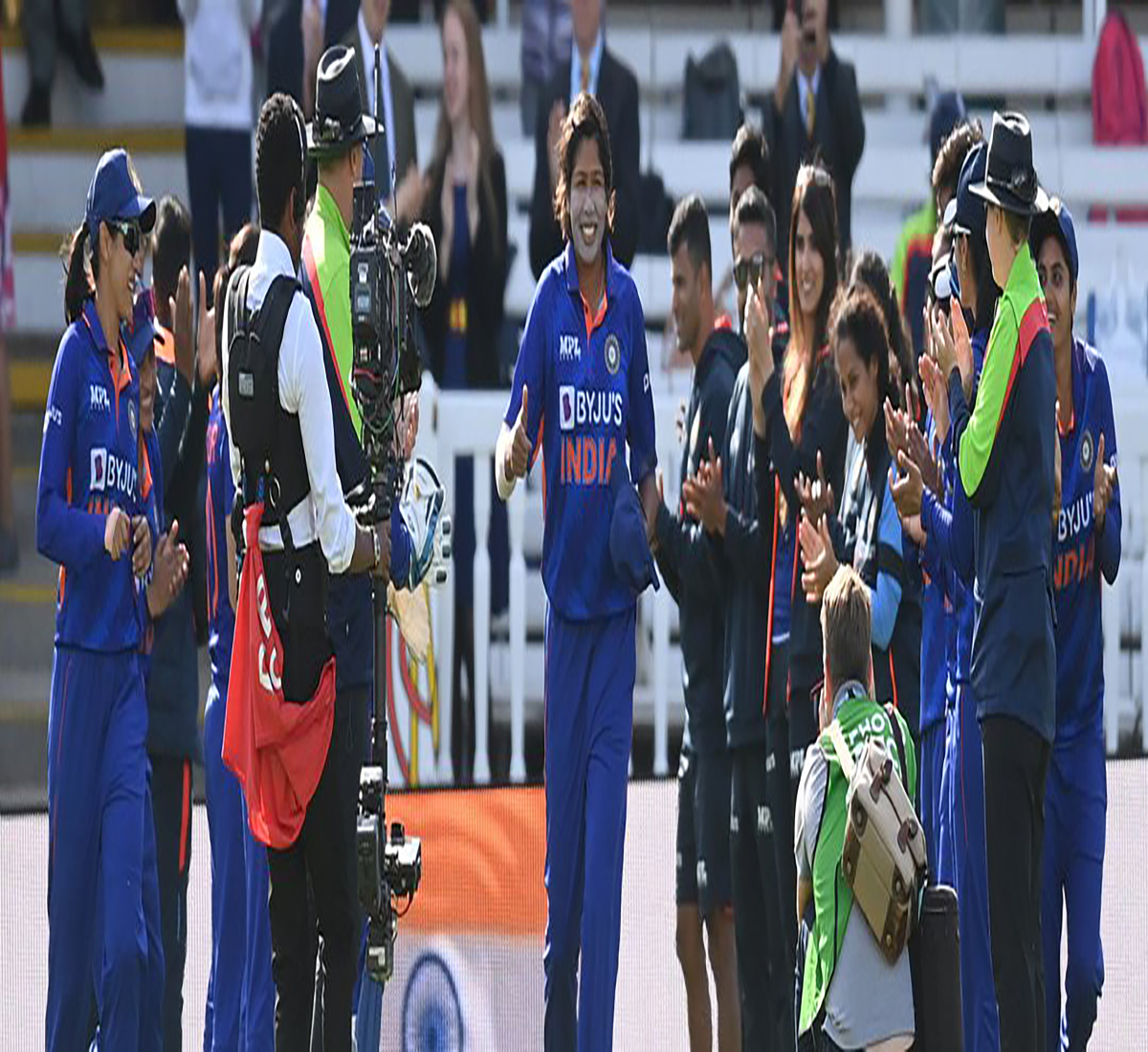 Jhulan Goswami bids farewell to international cricket, BCCI shares emotional photo 