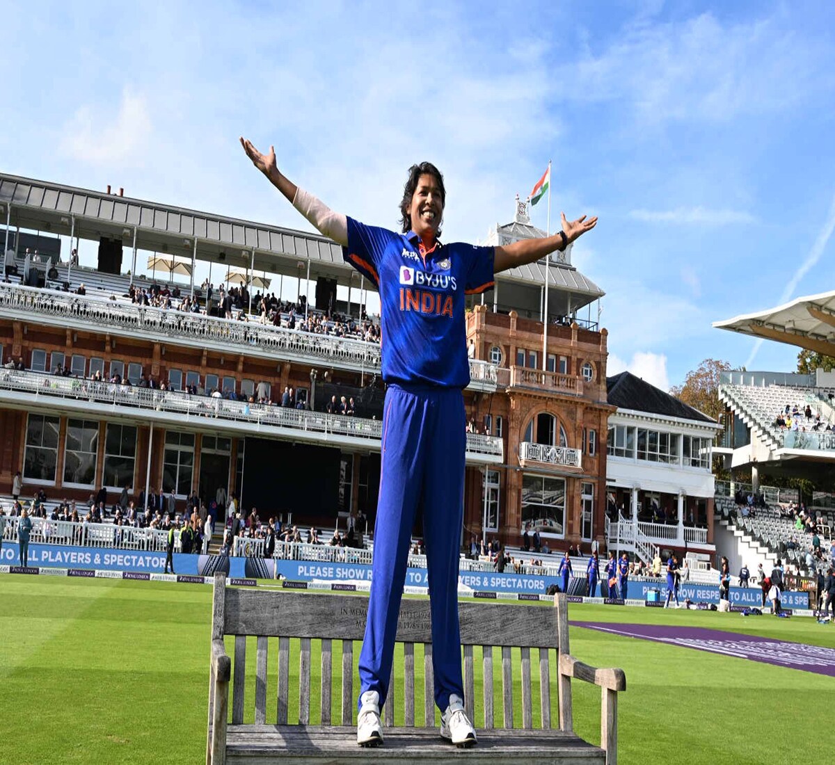 Jhulan Goswami bids farewell to international cricket, BCCI shares emotional photo 