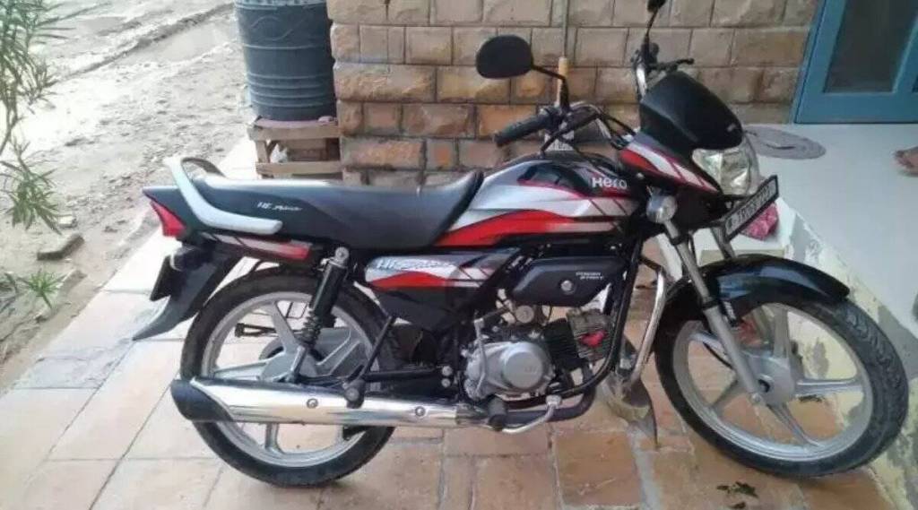 hero hf deluxe bike details