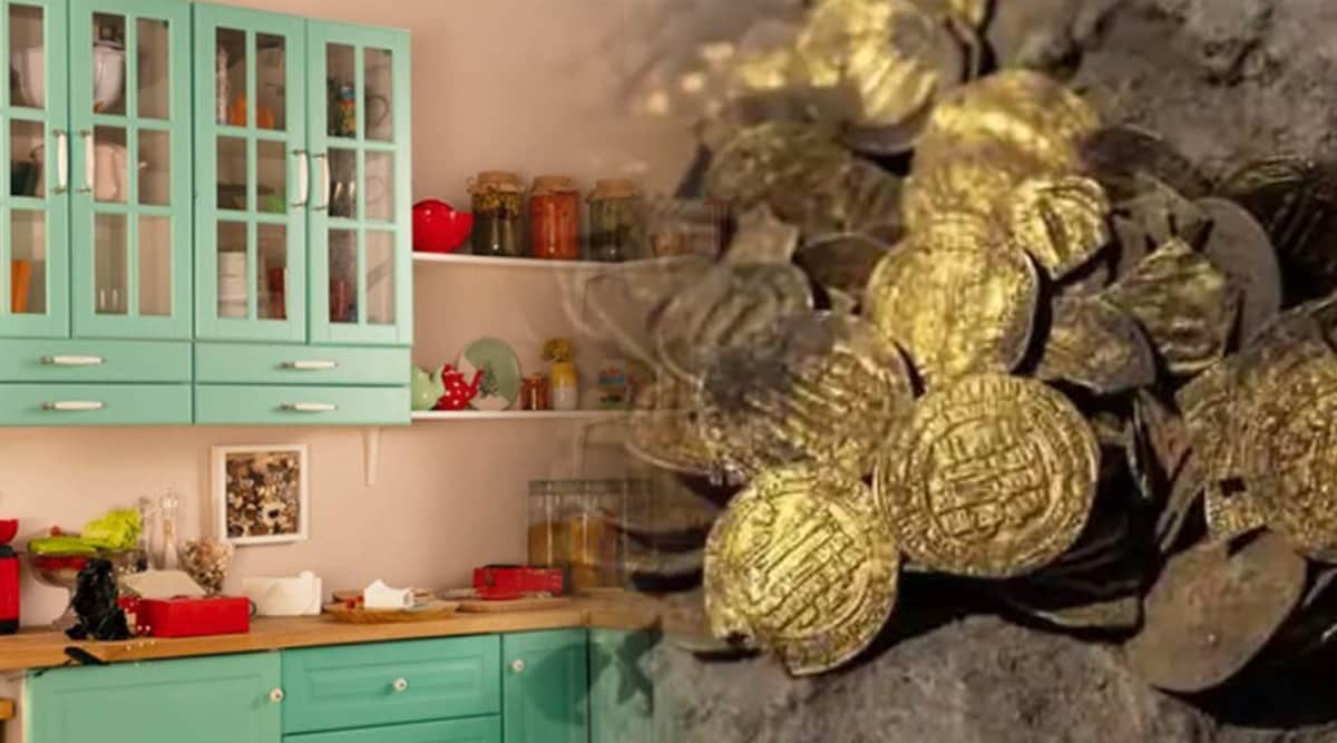While working in the kitchen, 2 crore coins were found under the ground,