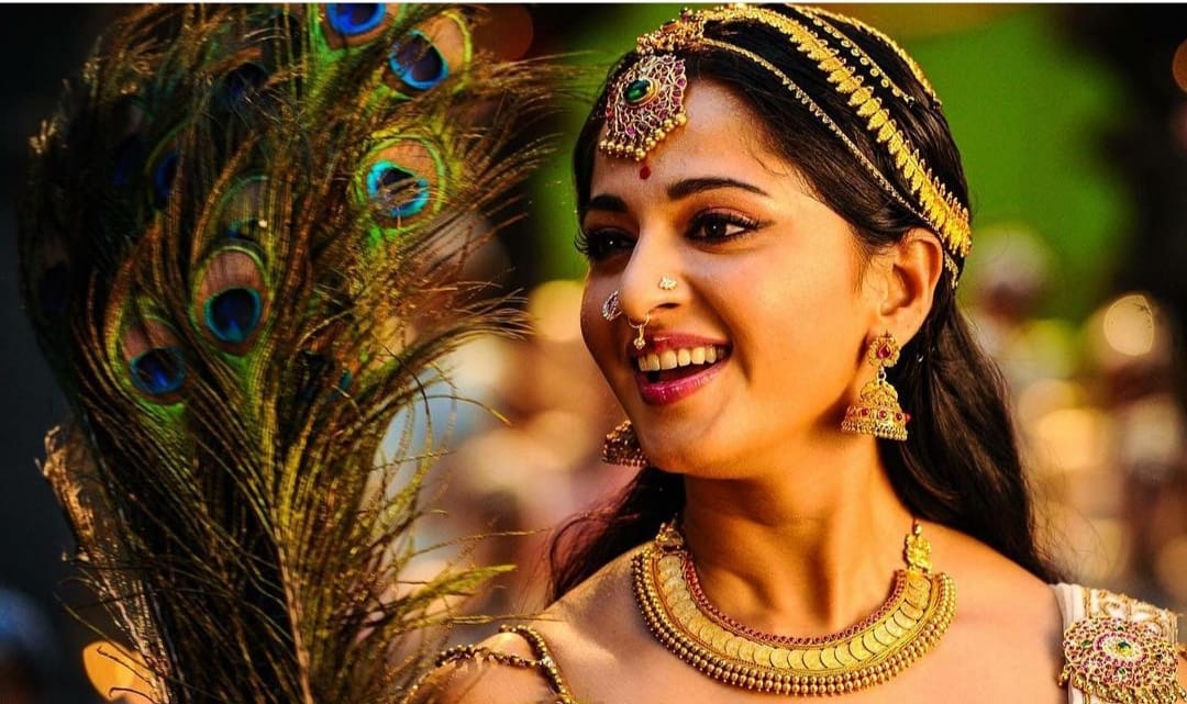 अनुष्काने 'रुद्रमादेवी', 'मिर्ची' आणि 'अरुंधती' यांसारख्या अनेक हिट चित्रपटांमध्ये काम केले आहे.(फोटो सौजन्य : इन्स्टाग्राम)