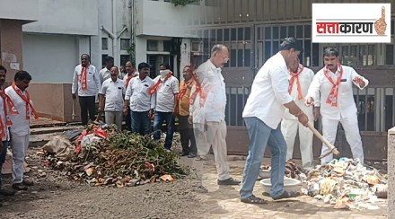 positive effects of politics between Shinde groups and Shiv Sena, government medical hospital area cleaned in dhule