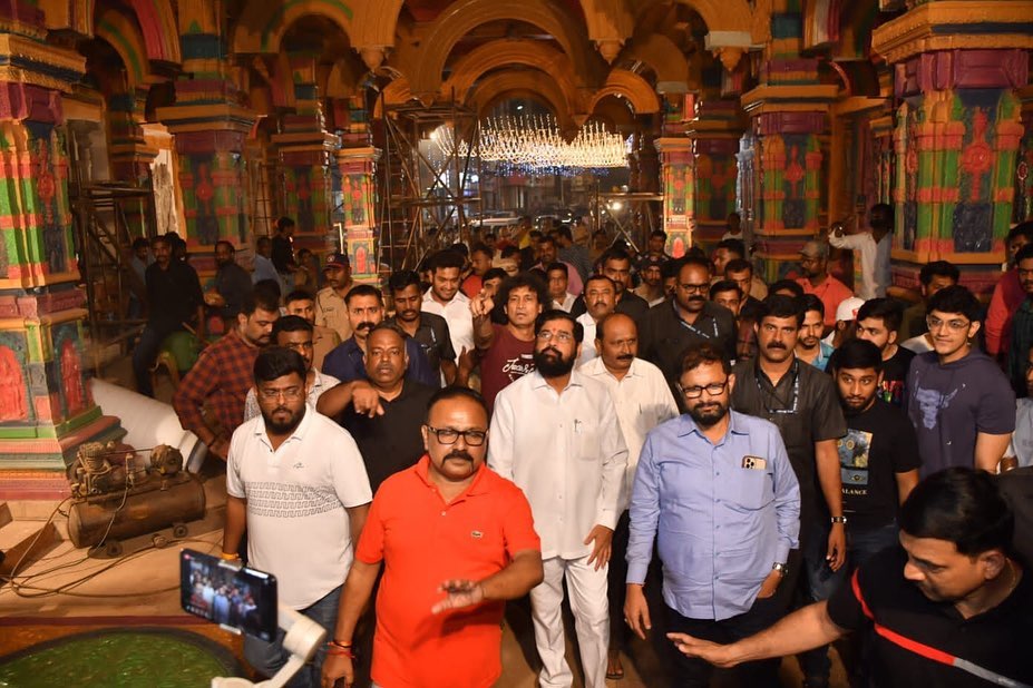 cm eknath shinde visits tembhi naka navratri 2022 photos