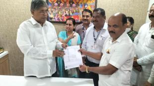 Distribution of 125 different certificates on the occasion of Seva fortnight in pune