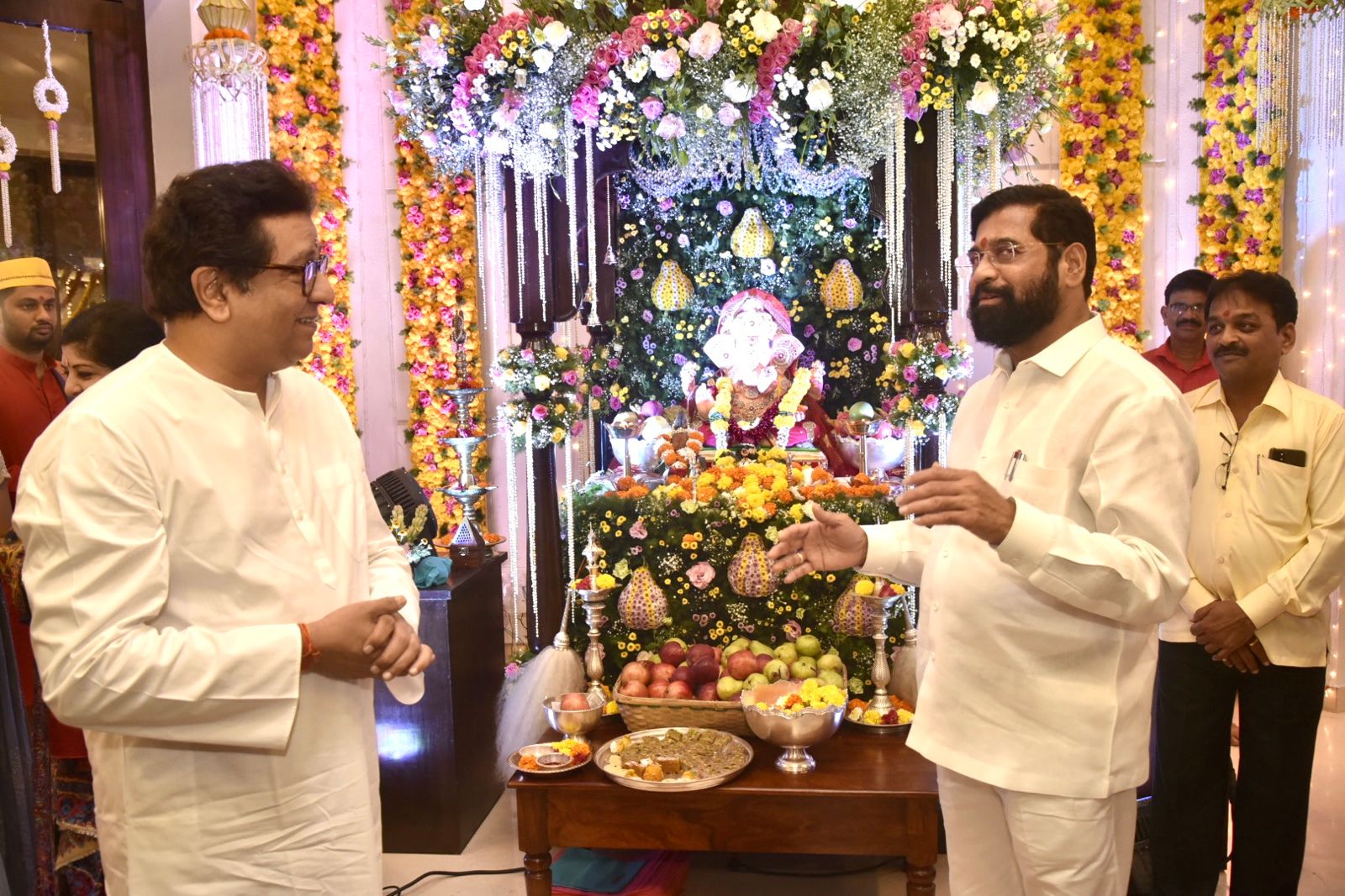 MNS Raj Thackeray Meets CM Eknath Shinde