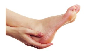 The color of the skin on the feet will tell the level of cholesterol in the body