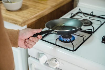 Use these cooking tips to save gas while making meal