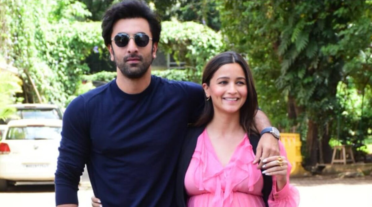 Alia bhatt, ranbir kapoor, alia ranbir fun facts, ranbir kapoor birthday, alia ranbir images, alia bhatt ranbir marriage, alia bhatt ranbir kapoor secrets, alia bhatt sleeping habits, ranbir kapoor habits, strange habits of alia bhatt, strange habits of ranbir kapoor, alia bhatt ranbir kapoor trivia