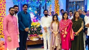 nihar thackeray took blessing of ganpati bappa at cm eknath shinde varsha banglow