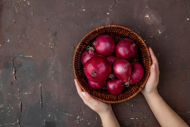 These are the Side effects of eating Onion regularly know more