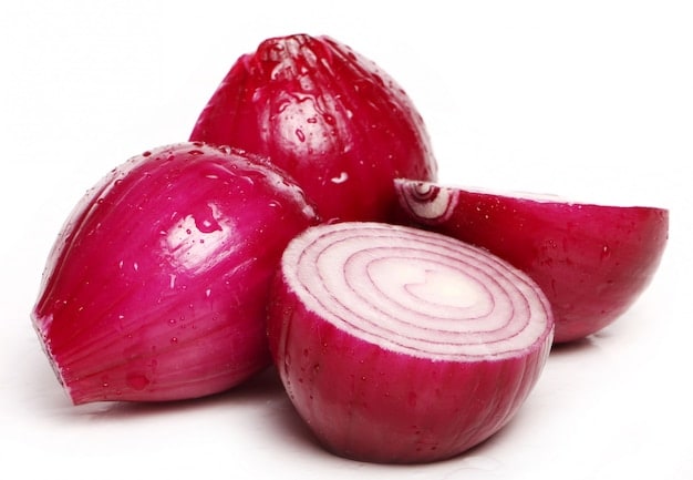 These are the Side effects of eating Onion regularly know more