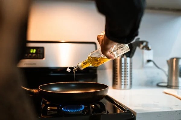 Worried about oily food use these cooking hack will help to make fried items more healthier