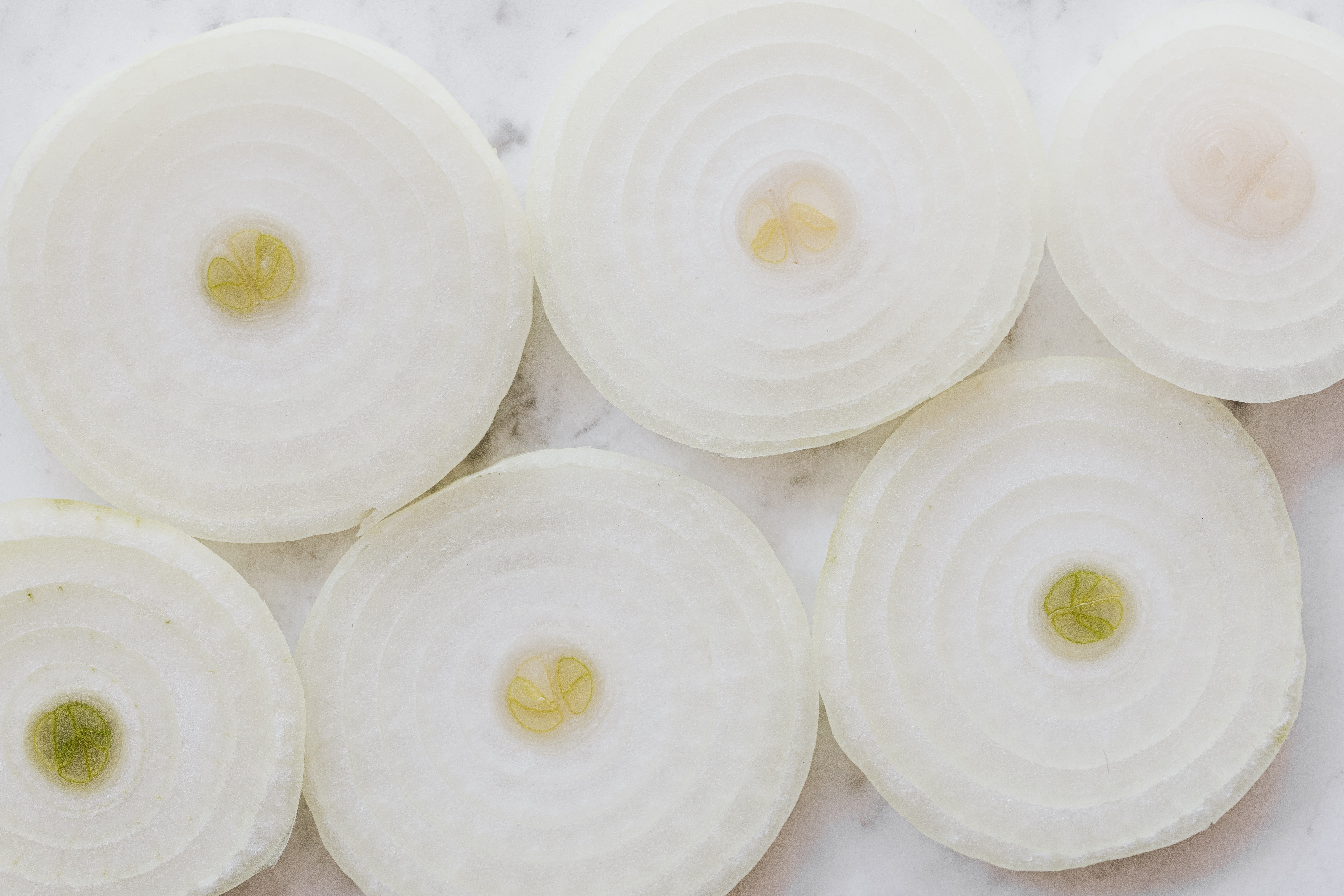 Diabetes can be controlled by drinking onion water