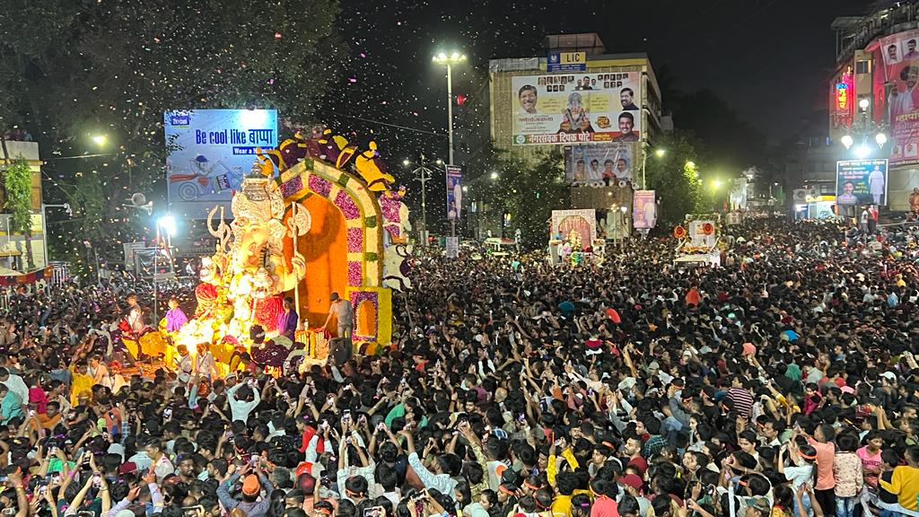 shrimant dagadusheth halawai ganpati visarjan mirvanuk 2022 photos 