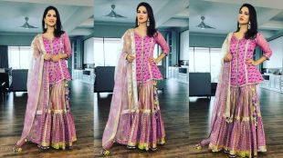 Sunny Leone Actress, Sunny Leone in Ethnic Dress, Sunny Leone latest photos, Ganesh Chaturthi 2022, सनी लियोनी, गणेश चतुर्थी, सनी लिओनी इन्स्टाग्राम, सनी लिओनी पारंपरिक लूक, सनी लिओनी देसी अंदाज