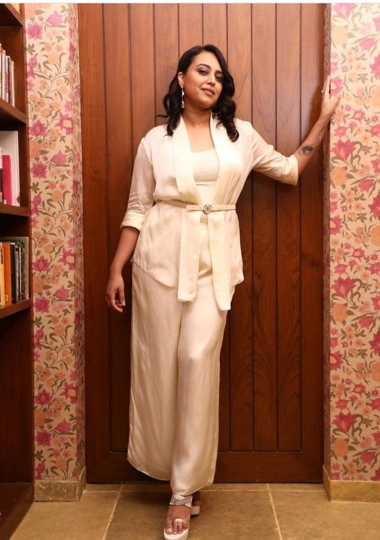 swara bhaskar 33