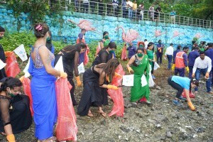 navi mumbai Record breaking record of transgender cleanliness