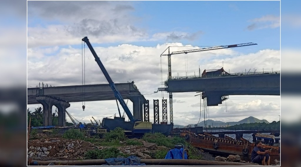 Mankoli bridge in Dombivli opened in April