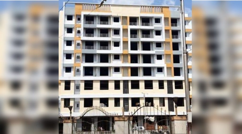 Construction of illegal buildings in Dombivli