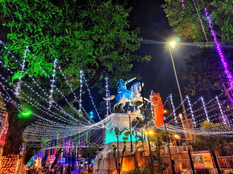 Diwali Celebration At Shivaji park Marine Drive Gate way of India Mumbai Pune Diwali Viral Pictures
