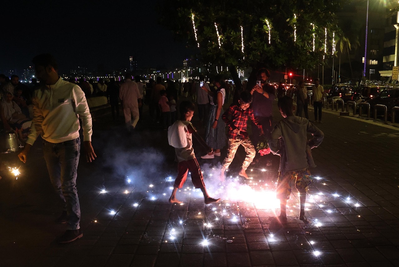 Diwali Celebration At Shivaji park Marine Drive Gate way of India Mumbai Pune Diwali Viral Pictures