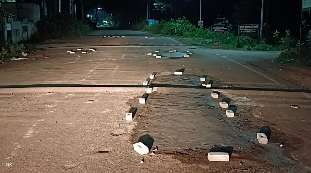 भंडारा : पालकमंत्री येणार म्हणून रात्रभर जागून केली रस्त्यांची डागडुजी; नगर पालिकेचा प्रताप