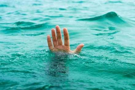 girl dies after drowning in bungalow swimming pool in lonavala