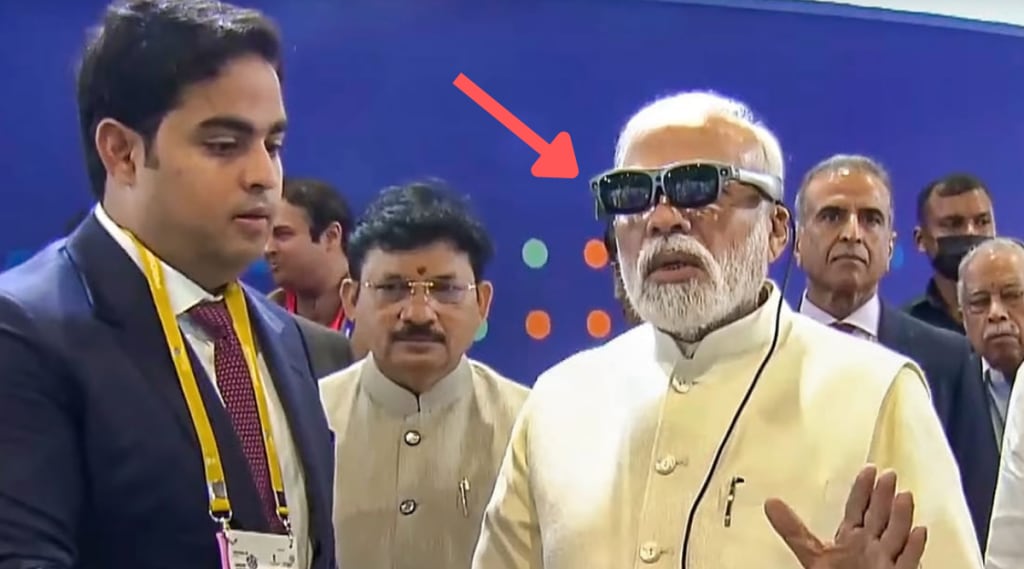 PM मोदींचा ‘काला चष्मा’ होतोय Viral; 5G लाँच करताना वापरलेली Jio Glass चे भन्नाट फीचर पाहा