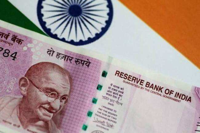 How Mahatma Gandhi became the only face on Indian currency when and where photo is clicked