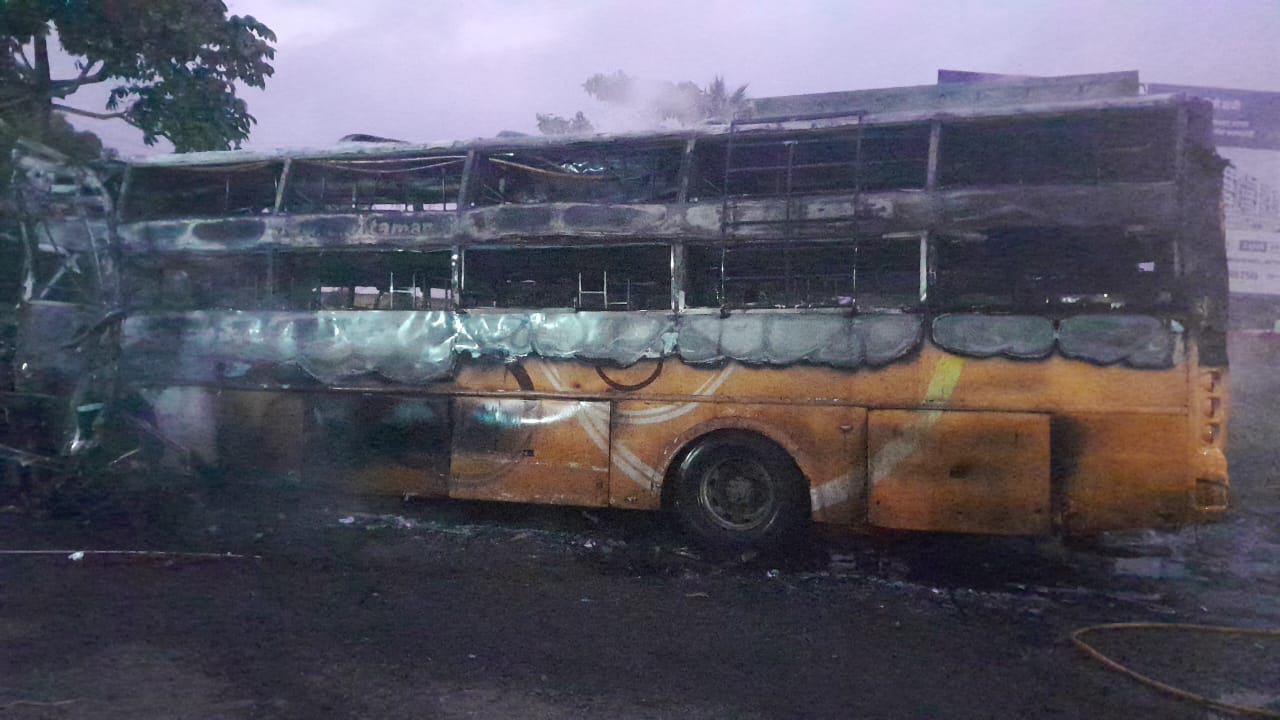 Nashik Bus Accident 11 Dead Several Injured As Bus Catches Fire on Aurangabad Road