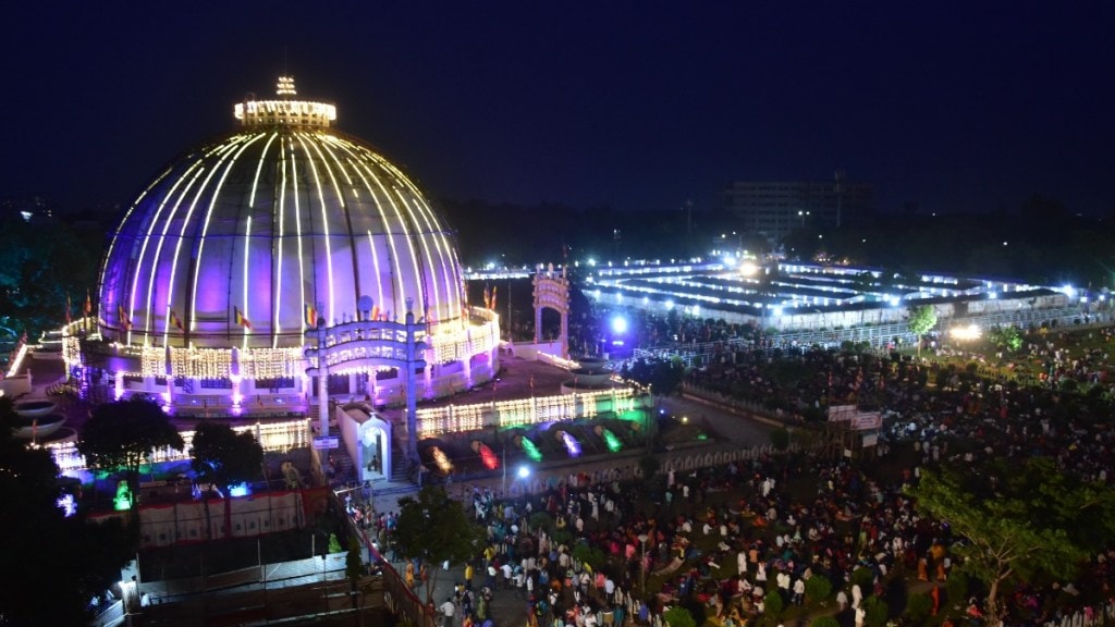 dikshabhumi dhammchakra prvartan din nitin gadkari devendra fadanvis ramdas athavale nagpur