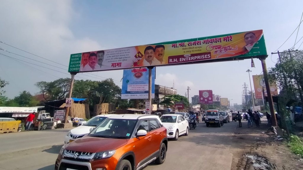 shil fata road direction board on shinde group supporters birthday banners dombivali